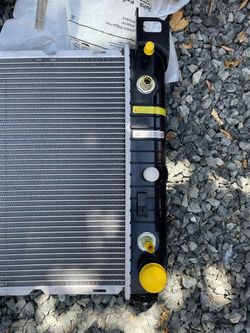 New Automotive Radiator with Plastic Tank