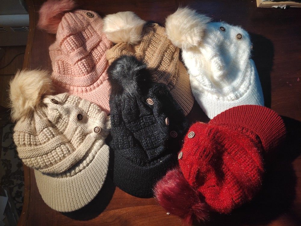 Women Visor Pom Pom Hats 