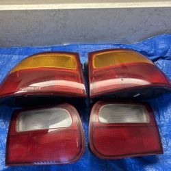 92-95 Honda Civic EG Hatch OEM Pair Taillights – Housing & Lens Only