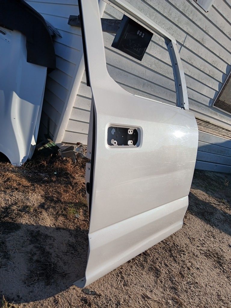 Passenger Side Rear Door For 2015 To 21 F150