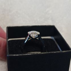 2 Carat Moissanite 