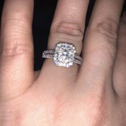 Engagement Ring in 14K White Gold