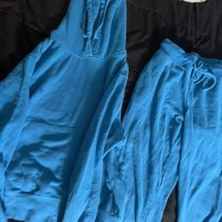Women’s Size Large Hoodie Set