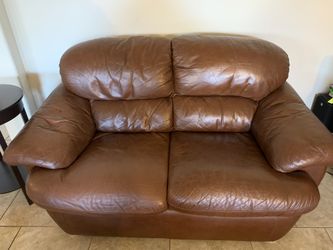 Leather sofa set