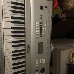 Yamaha Electric Piano YPG-235