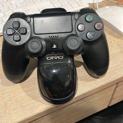 PS4 Remote and Charger