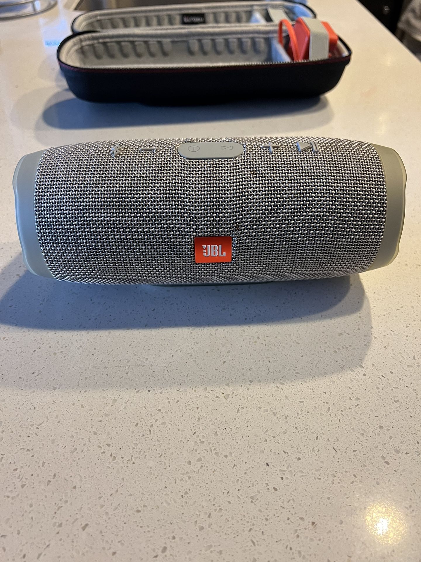 JBL Charge 3