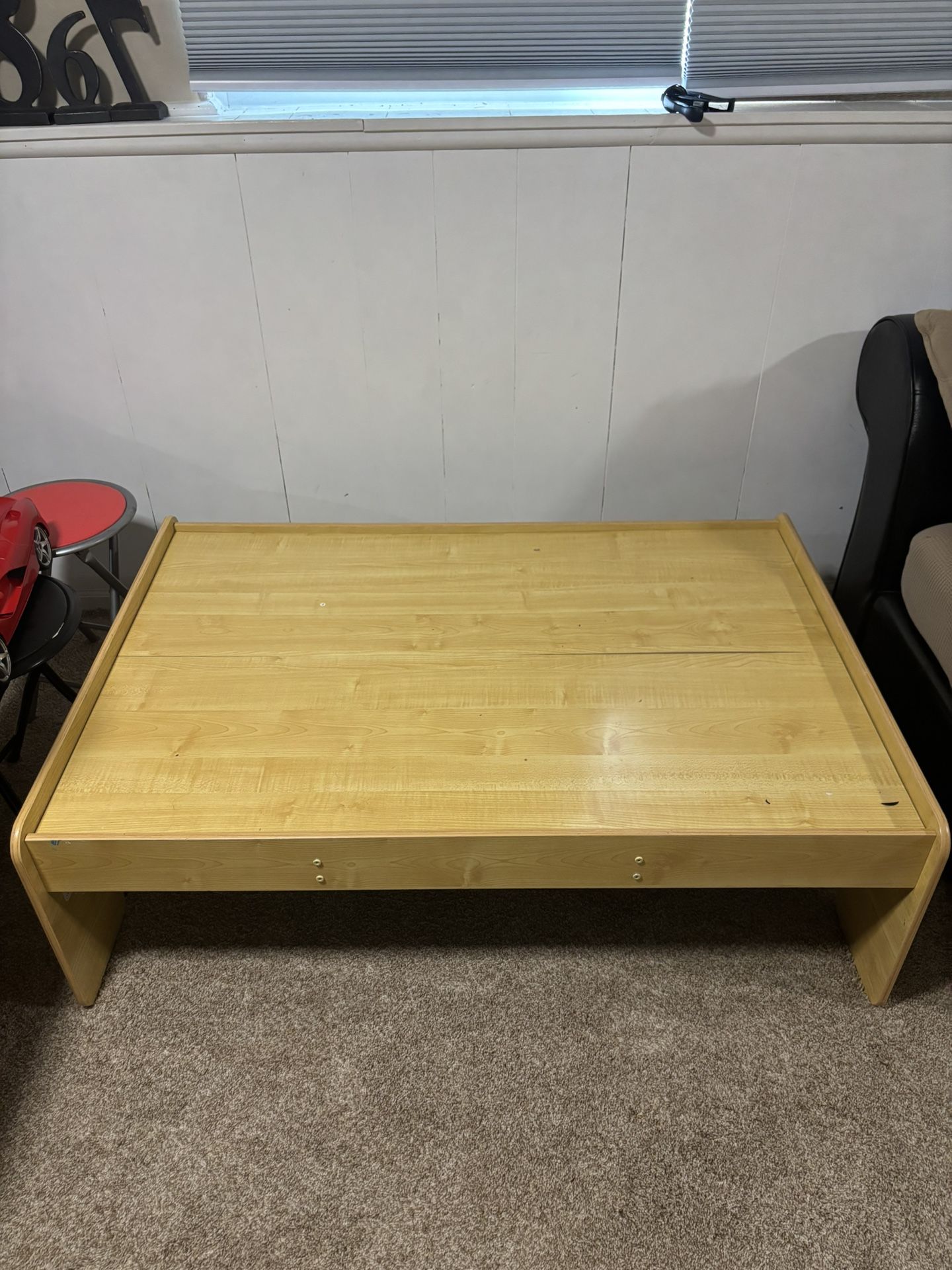 Kids Train Table