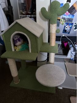 Cat tree