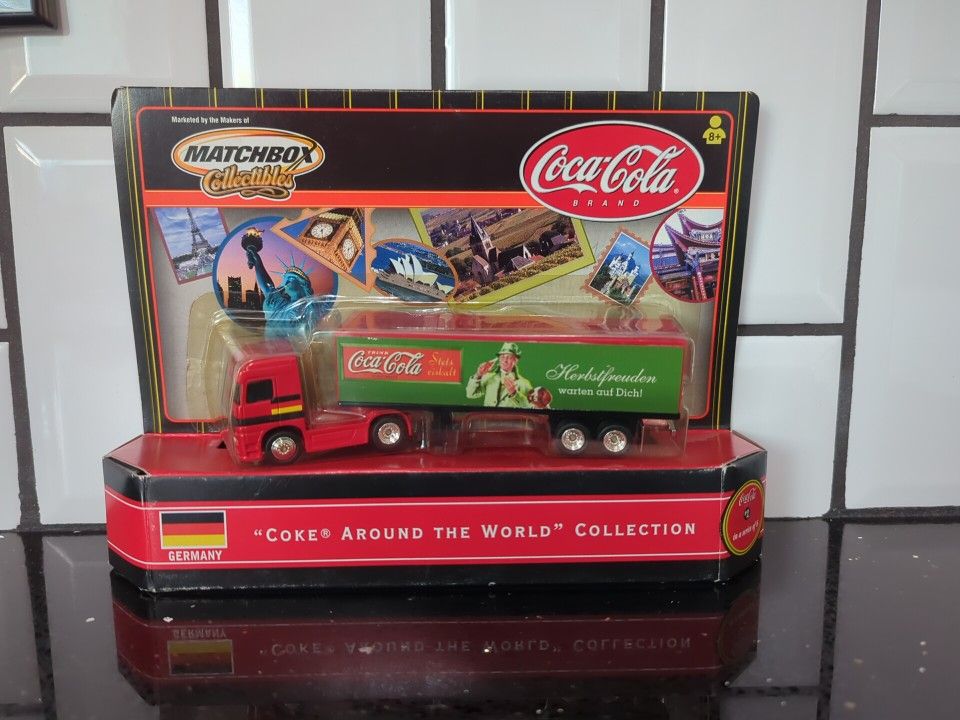 Coca-Cola 2000 Matchbox Collectables GERMANY  Coke around the world #1 of 6