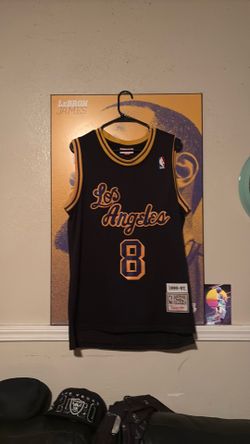 Kobe bryant size small 36