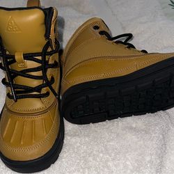 Nike boots