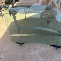 RIGHT FRONT DOOR WINDOW GLASS FOR 2016-2023 TOYOTA TACOMA OEM.