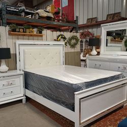 Glam Style Queen Bedroom Set 