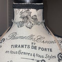 Women's Beautiful Crystal-Studded Choker