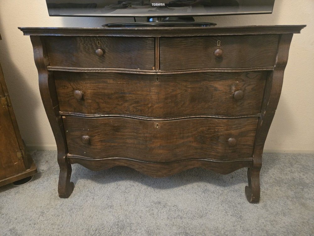 Antique Dresser ~ Beautiful