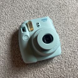 Instax mini 8 polaroid camera 