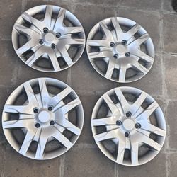 Set of 4 silver 16" Bolt-On Hubcap Wheel Cover Fits 2010 2011 2012 Nissan Sentra