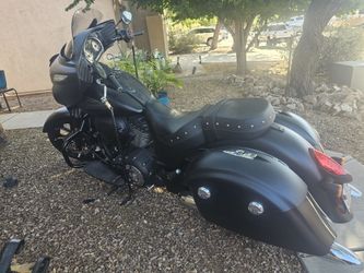 2017 Indian Chieftain Balckhorse