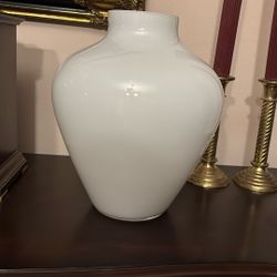 Elegant Contemporary White Vase