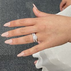 Diamond wedding ring