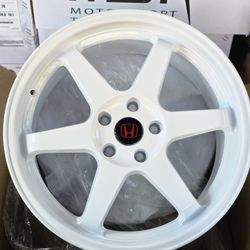 18x8.5 BRAND NEW VORS TR37 GLOSS WHITE WHEELS/RIMS. 5X114.3