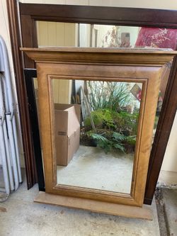 Vanity mirror