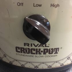 Vtg RIVAL Crockpot Stoneware Slow Cooker w/Lid, Medium Sized for Sale in  Ansonia, CT - OfferUp