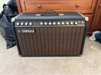 Yamaha G100– 200 guitar amp excellent condition