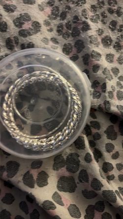 Twisted bracelet set of 5 sliver.