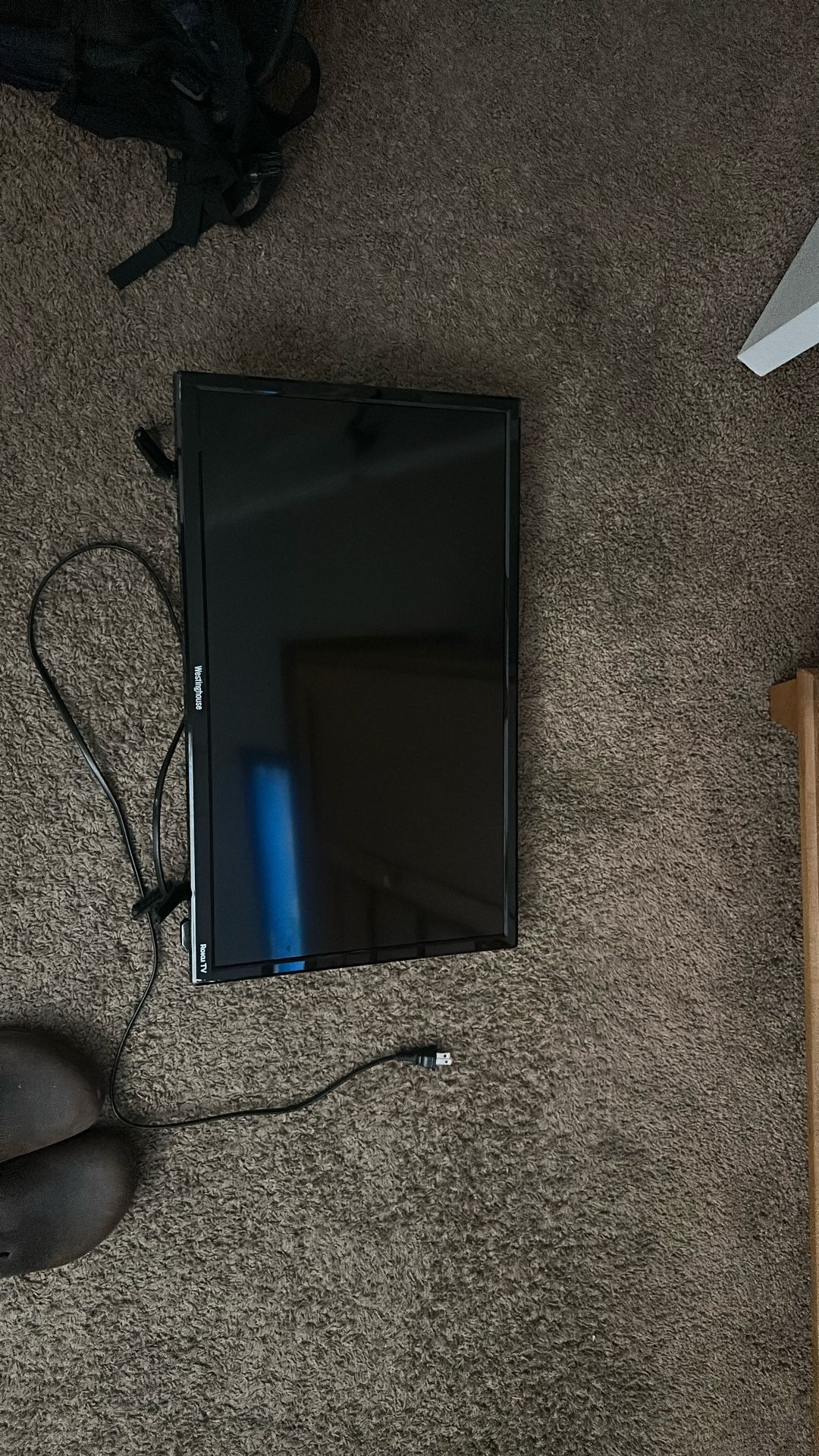 TV 27 INCH ROKU