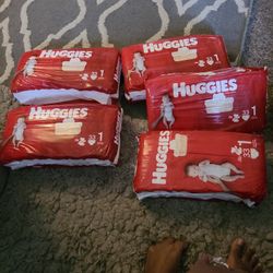 Huggies Little Snugglers 