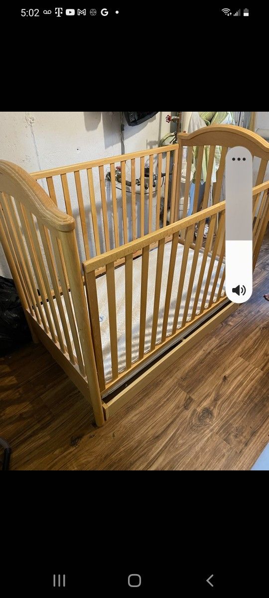 Baby Crib 