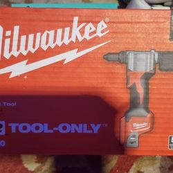MILWAUKEE'S Electric Tools 2550-20 M12 Rivet Tool (Bare Tool)

