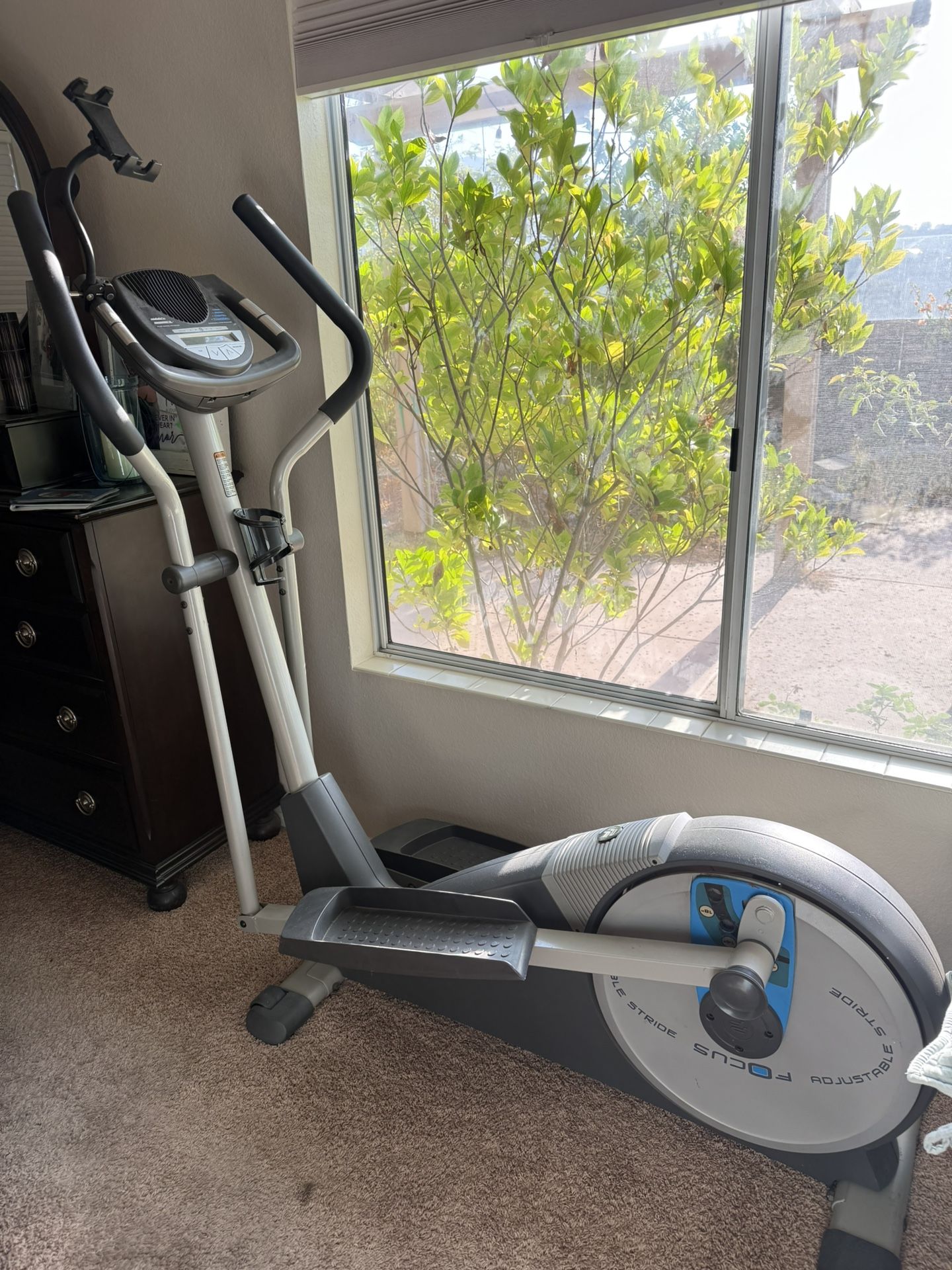 Pro-Form XP 115 Elliptical Trainer/ Exerciser