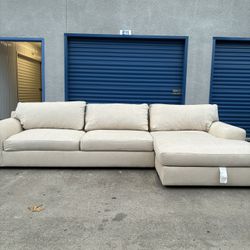 Large Beige Sectional Couch 🛻Delivery Available🛻