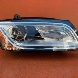 2013 - 2017 AUDI Q5 SQ5 RIGHT PASSENGER SIDE HID XENON HEADLIGHT OEM 8R0941006E