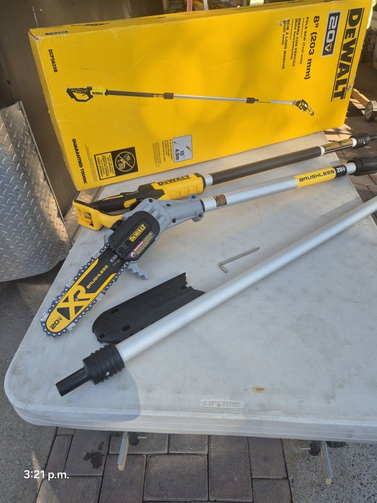 DEWALT XR 20VOLT POLE SAW TOOL ONLY NO BATERY NO CHARGER