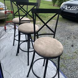  3 high chairs Good Condition 