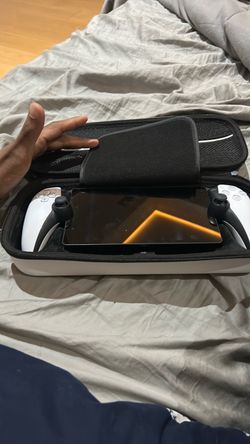 PlayStation portal With traveling case