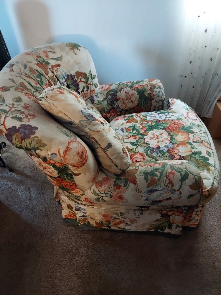 Floral Chaiir