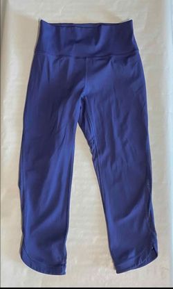 Lululemon Women’s Leggings Blue Bottom with Mesh Size 6