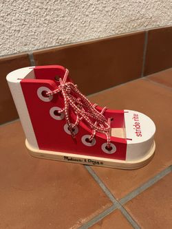 Melissa & Doug Wooden Lacing Shoe Stride Rite 