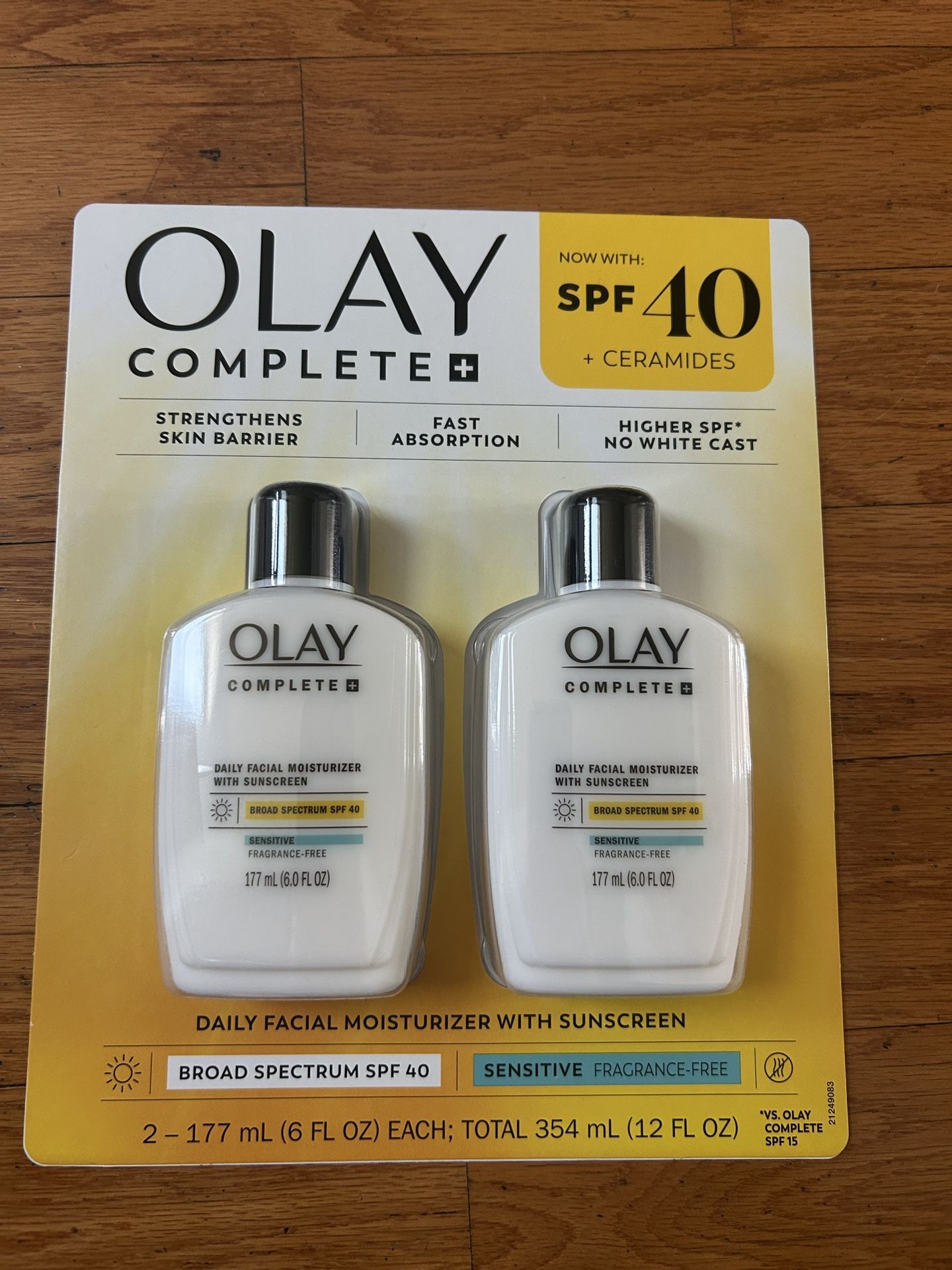 NWT Olay Complete Daily Facial Moisturizer 2 pack with SPF 40+ceramides
