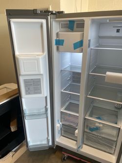 KENMORE 36 in. 29 cu ft. Counter-Depth Side by Side Refrigerator in Stainless Steel with External Ice and Water Dispenser