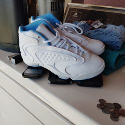 Women Jordans Size 9