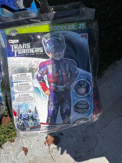 RANDOM COSTUMES $10