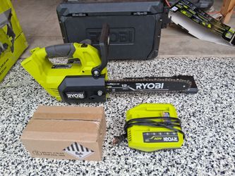 CHAINSAW RYOBI 40V BATTERY AND CHARGER INCLUDED
