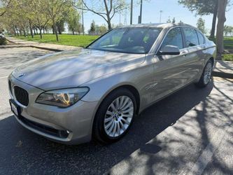 2012 BMW 750i