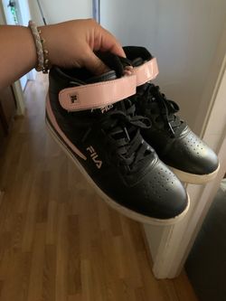 Girls shoes